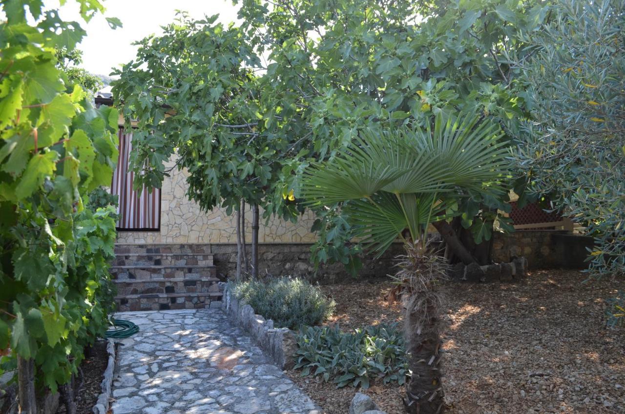 Holiday Home Garina Draga Bašćanska エクステリア 写真